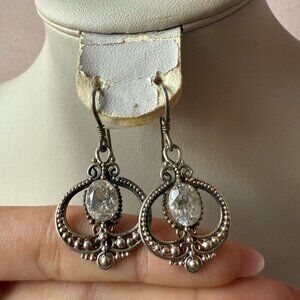 VINTAGE CRYSTAL DROP DANGLE SILVER TONE METAL DRESSY EARRINGS
